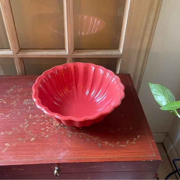 Vintage Cerutil Stoneware Large Scalloped Fluted
Serving Bowl Portugal 10.5* - Picture 8 of 16